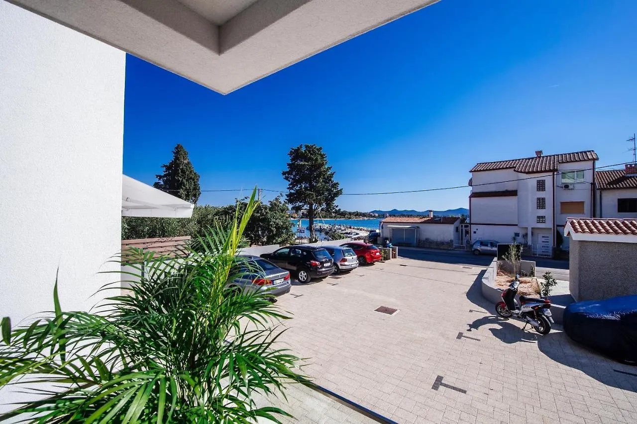 Apartment Isabela Prague With Beach Front Zadar 0*,  Kroatien