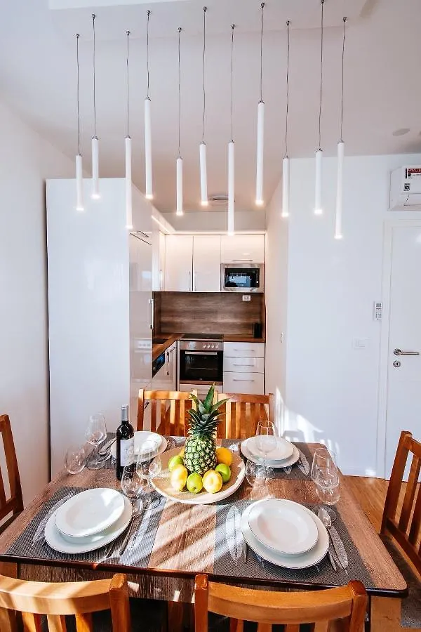 Apartment Isabela Prague With Beach Front Zadar Chorwacja